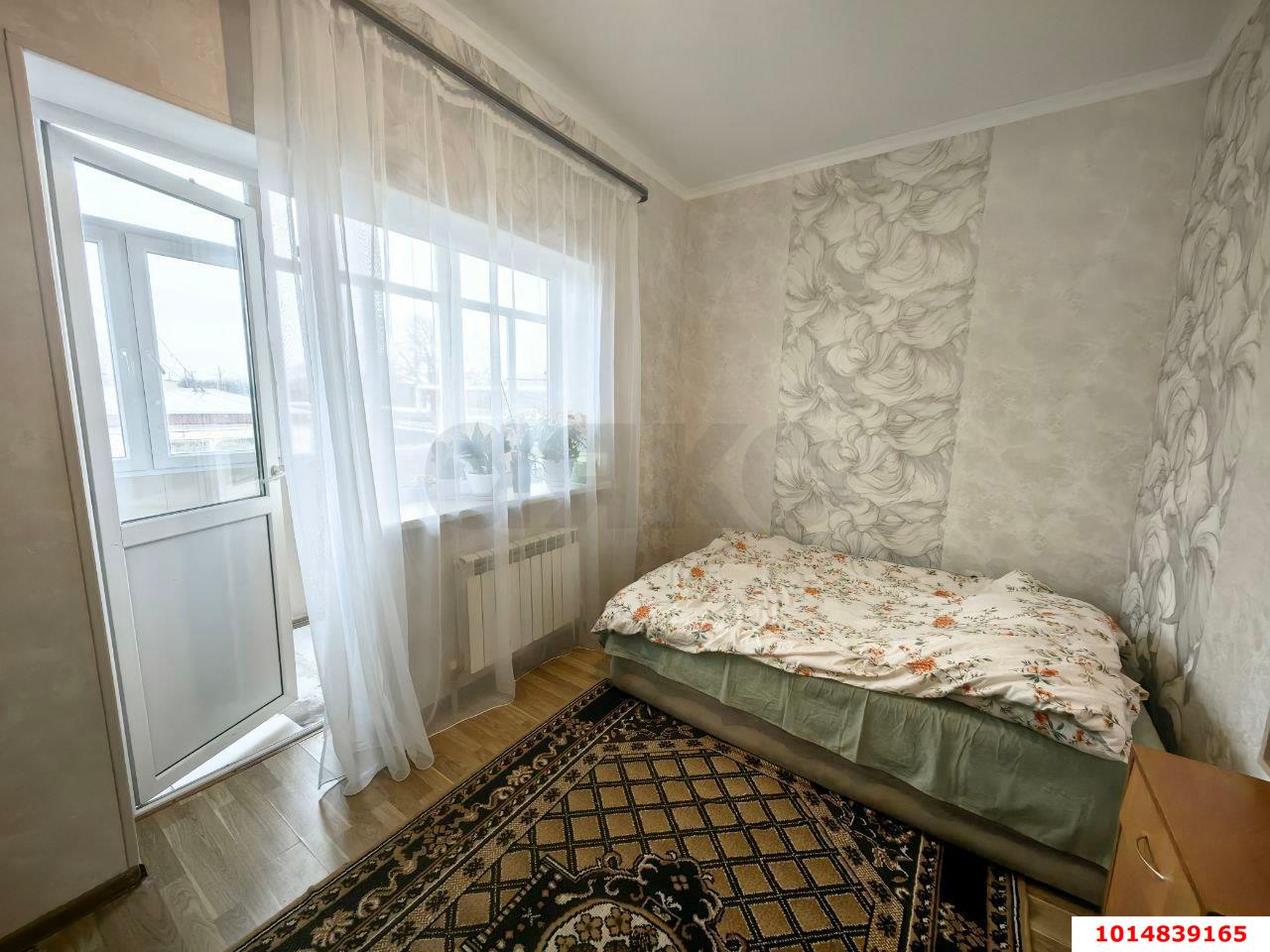 Фото №2: 4-комнатная квартира 95&nbsp;м², 2/2&nbsp;эт. - Яблоновский, ул. Железнодорожная, 11