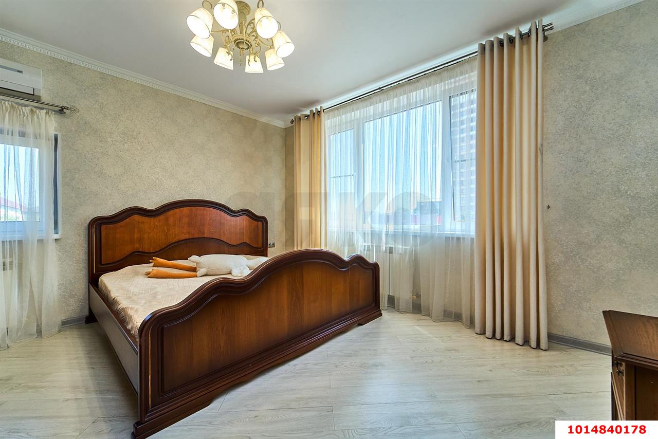 Фото №18: Дом 170&nbsp;м² + 4.98&nbsp;сот., 2&nbsp;эт. - Краснодар, Карасунский внутригородской округ, ж/м Пашковский, ул. Атамана Лысенко, 18