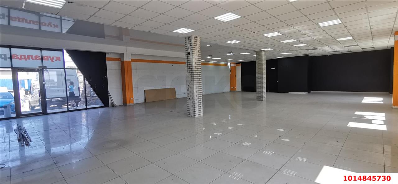 Фото №3: Торговое помещение 235&nbsp;м², 1/3&nbsp;эт. - Краснодар, Карасунский внутригородской округ, мкр. Комсомольский, ул. Уральская, 212/7