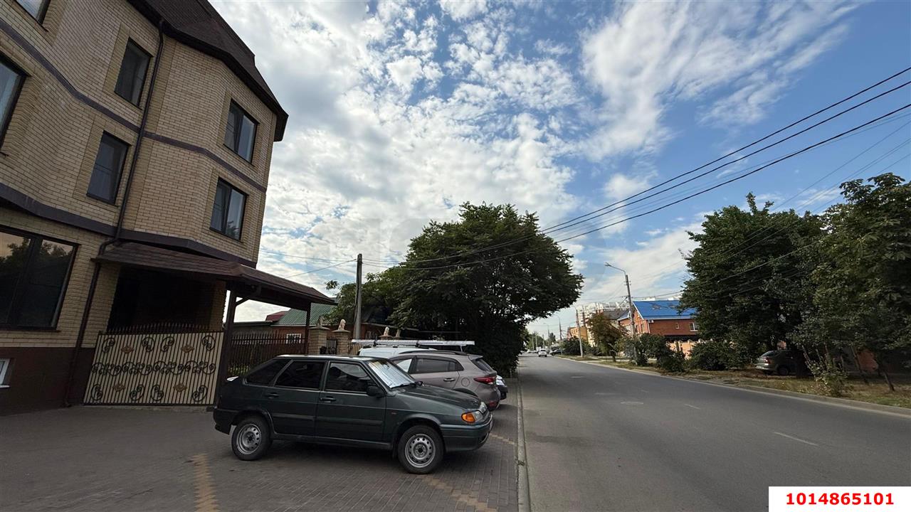 Фото №6: Торговое помещение 136&nbsp;м², 1/3&nbsp;эт. - Краснодар, Центральный внутригородской округ, мкр. Черёмушки, ул. Димитрова, 52