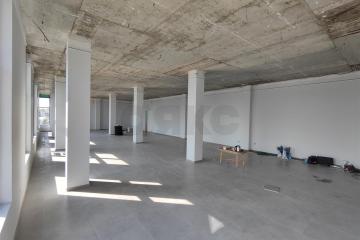 Фото №1: Торговое помещение 180 м², 2/2 эт. - Яблоновский, ул. Промышленная, 8А