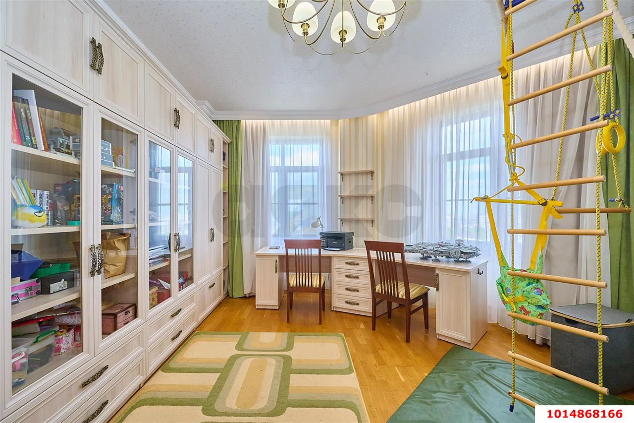 Фото №14: 3-комнатная квартира 137&nbsp;м², 10/16&nbsp;эт. - Краснодар, Западный внутригородской округ, мкр. Центральный, ул. Октябрьская, 74