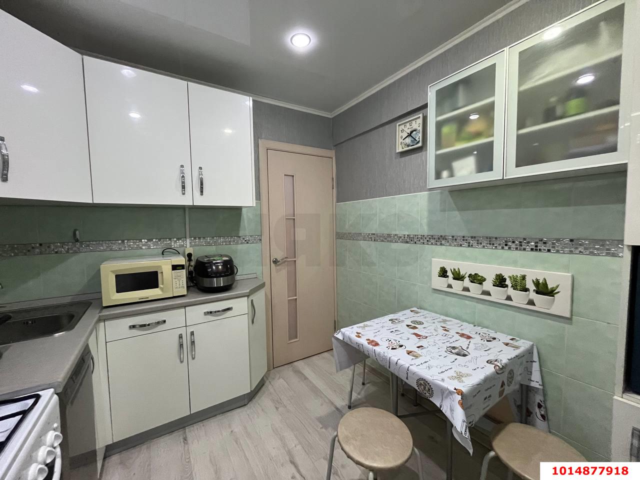 Фото №8: 3-комнатная квартира 61&nbsp;м², 4/5&nbsp;эт. - Краснодар, Центральный внутригородской округ, мкр. Завод Измерительных Приборов, ул. Курчатова, 12