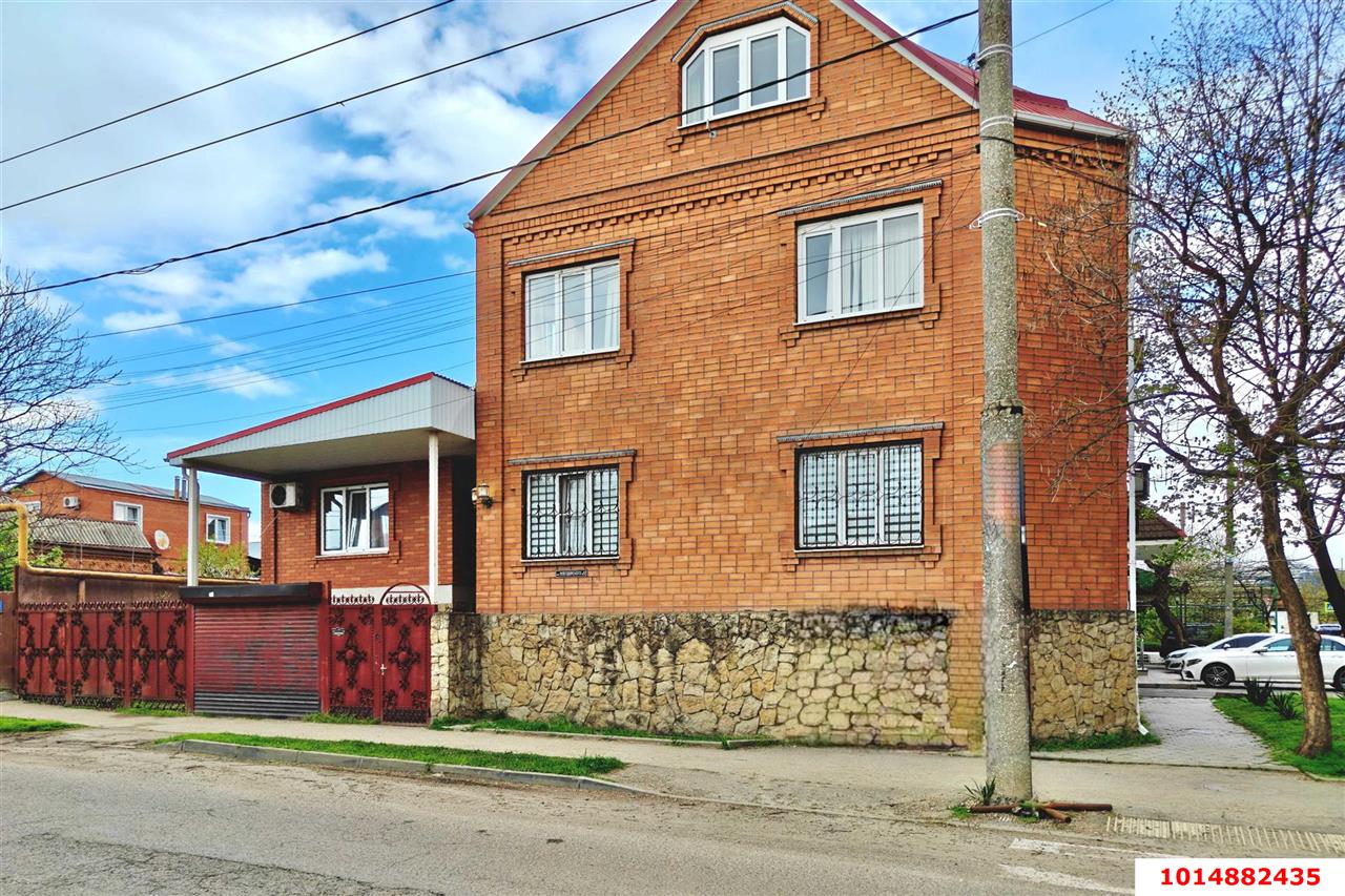 Фото №20: Дом 250&nbsp;м² + 3&nbsp;сот., 3&nbsp;эт. - Краснодар, Центральный внутригородской округ, Покровка, мкр. Центральный, ул. Ломоносова, 12