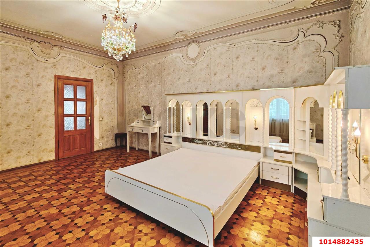 Фото №13: Дом 250&nbsp;м² + 3&nbsp;сот., 3&nbsp;эт. - Краснодар, Центральный внутригородской округ, Покровка, мкр. Центральный, ул. Ломоносова, 12