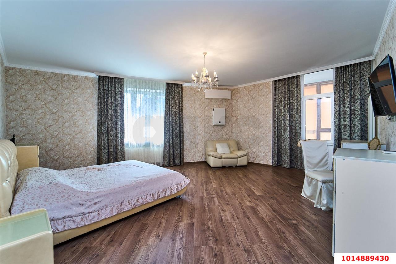 Фото №5: 3-комнатная квартира 130&nbsp;м², 10/16&nbsp;эт. - Краснодар, Западный внутригородской округ, мкр. Центральный, ул. Кубанская набережная, 23/1