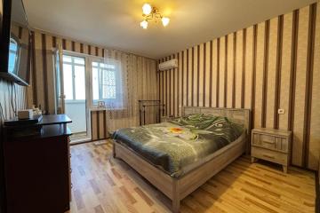 Фото №1: 2-комнатная квартира 65&nbsp;м², 10/10&nbsp;эт. - Афипский, ул. 50 лет Октября, 98