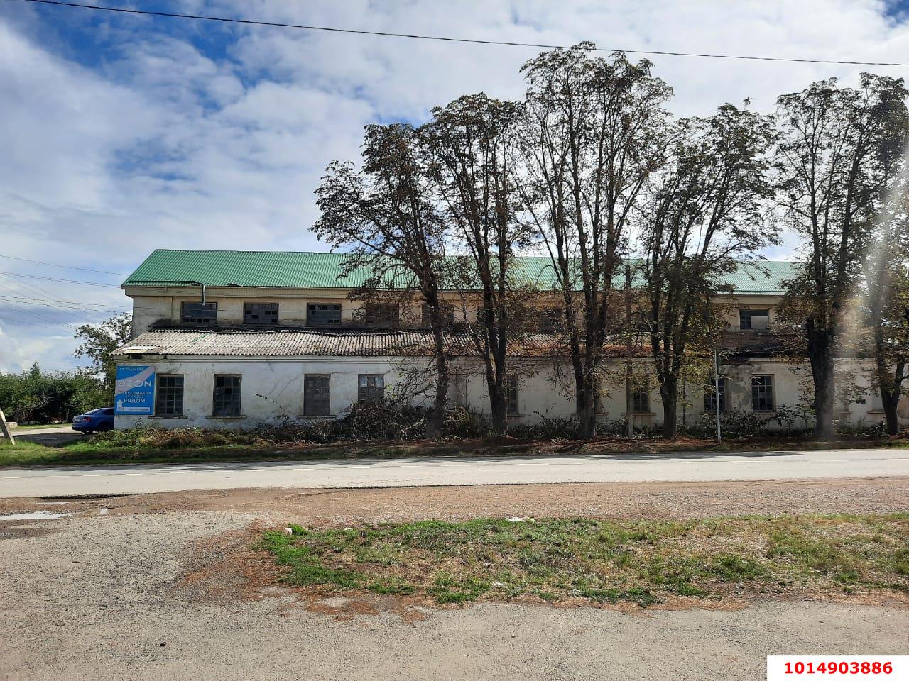Фото №3: Производственное помещение 1273&nbsp;м², 1/1&nbsp;эт. - Абинск, ул. Мира, 184