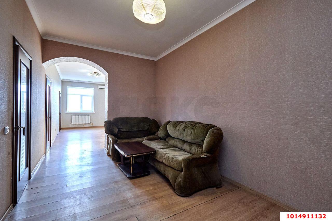 Фото №4: 3-комнатная квартира 86&nbsp;м², 1/3&nbsp;эт. - Краснодар, Прикубанский внутригородской округ, мкр. Северный, ул. Большевистская, 127