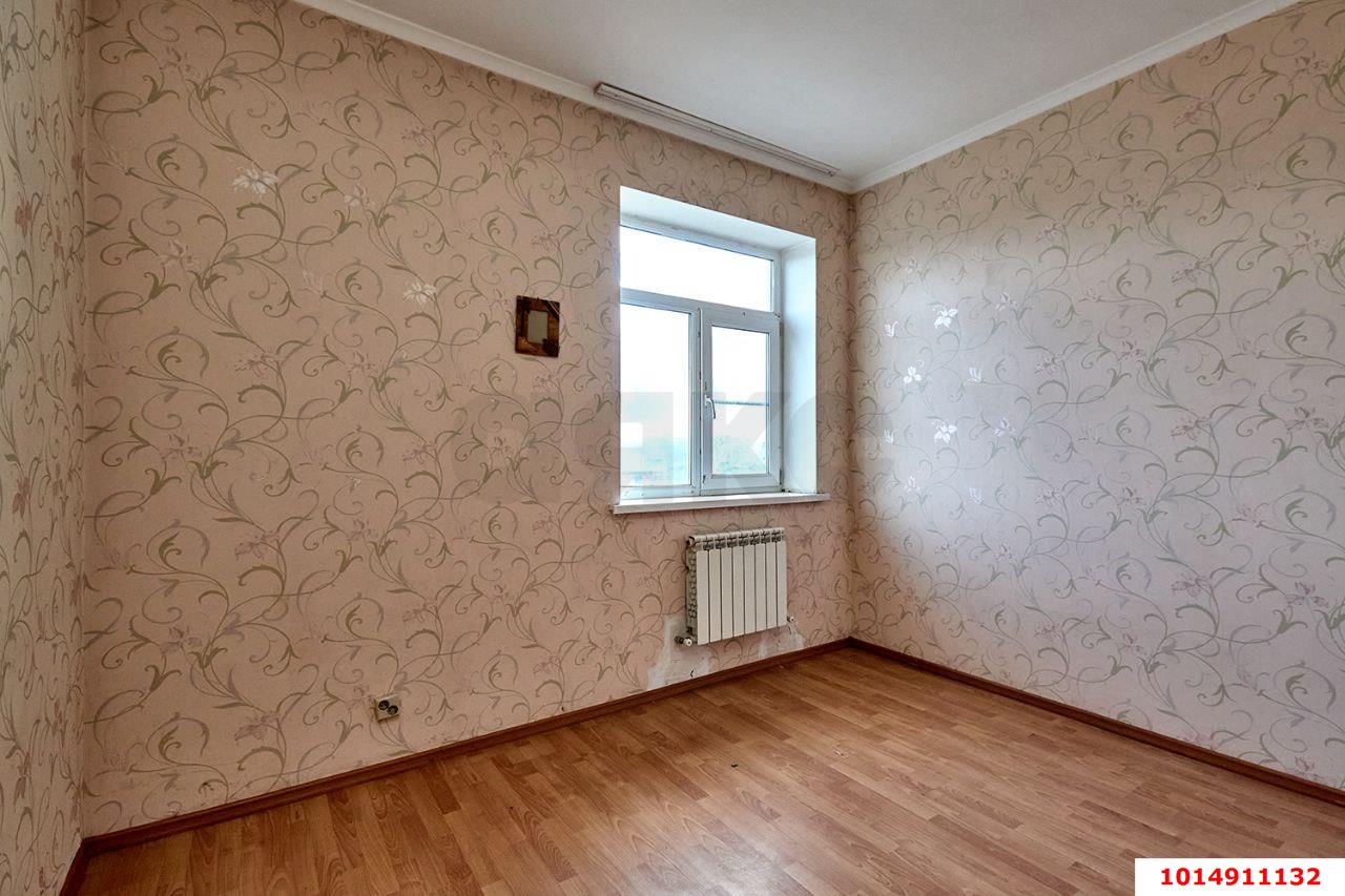 Фото №12: 3-комнатная квартира 86&nbsp;м², 1/3&nbsp;эт. - Краснодар, Прикубанский внутригородской округ, мкр. Северный, ул. Большевистская, 127
