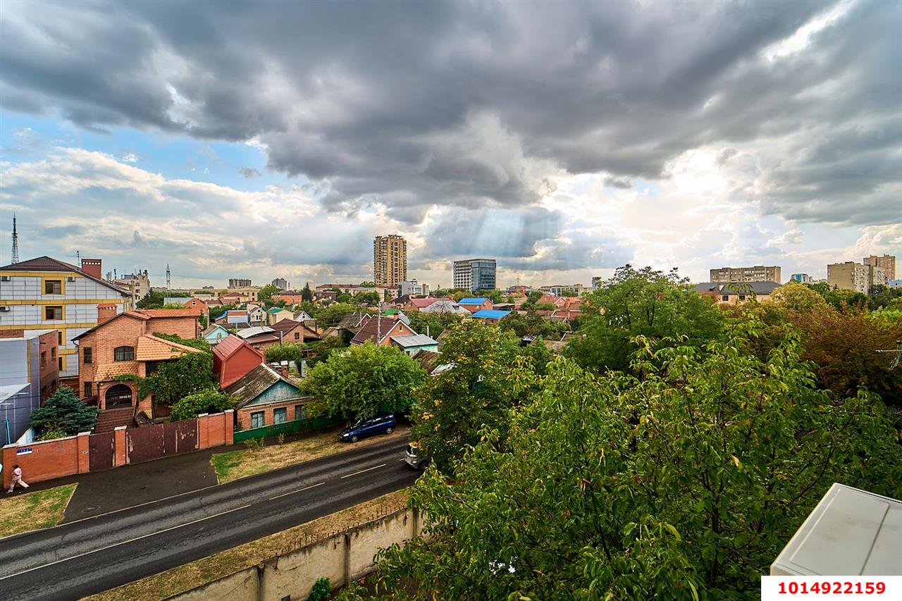 Фото №7: 2-комнатная квартира 77&nbsp;м², 4/5&nbsp;эт. - Краснодар, Центральный внутригородской округ, мкр. Центральный, ул. Промышленная, 43А