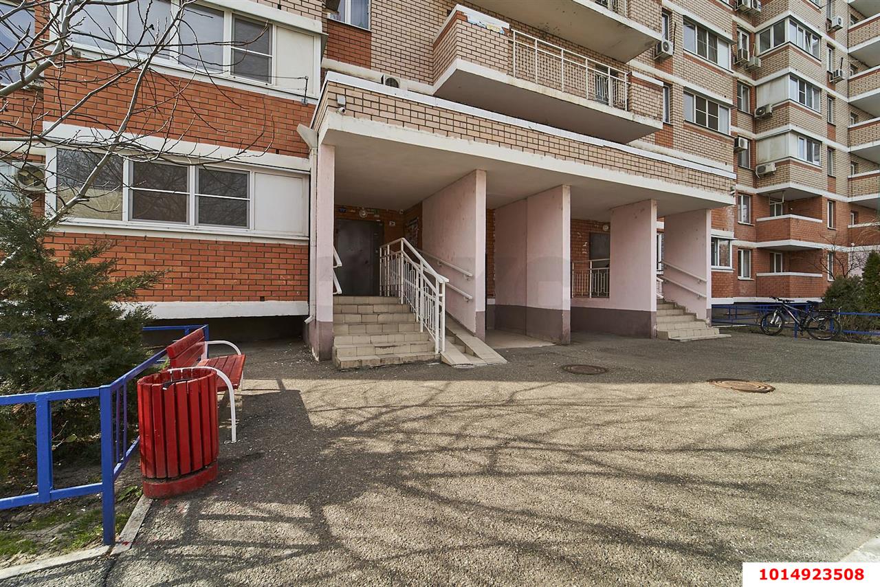 Фото №9: 1-комнатная квартира 42&nbsp;м², 5/16&nbsp;эт. - Краснодар, Западный внутригородской округ, Кожзавод, мкр. Военный городок № 1, ул. имени Калинина, 350/7