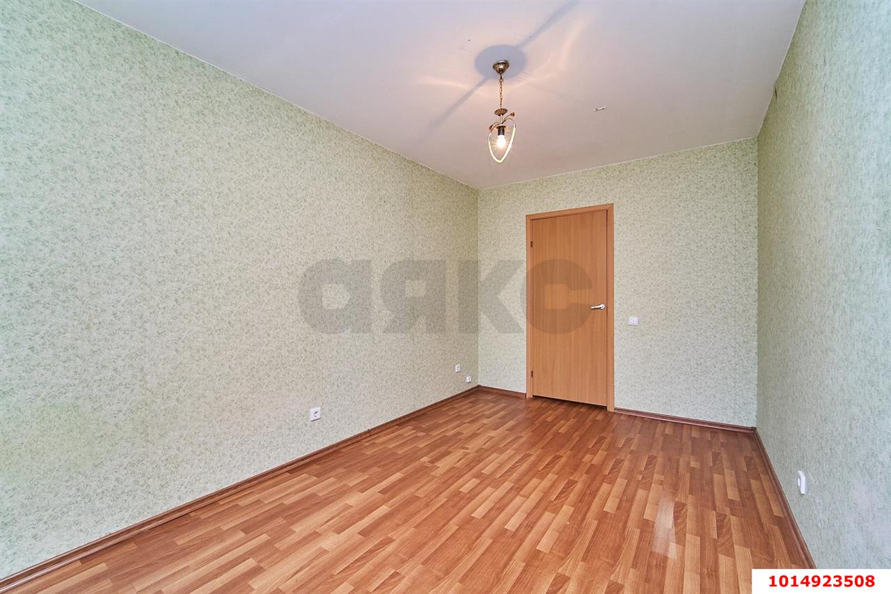 Фото №4: 1-комнатная квартира 42&nbsp;м², 5/16&nbsp;эт. - Краснодар, Западный внутригородской округ, Кожзавод, мкр. Военный городок № 1, ул. имени Калинина, 350/7