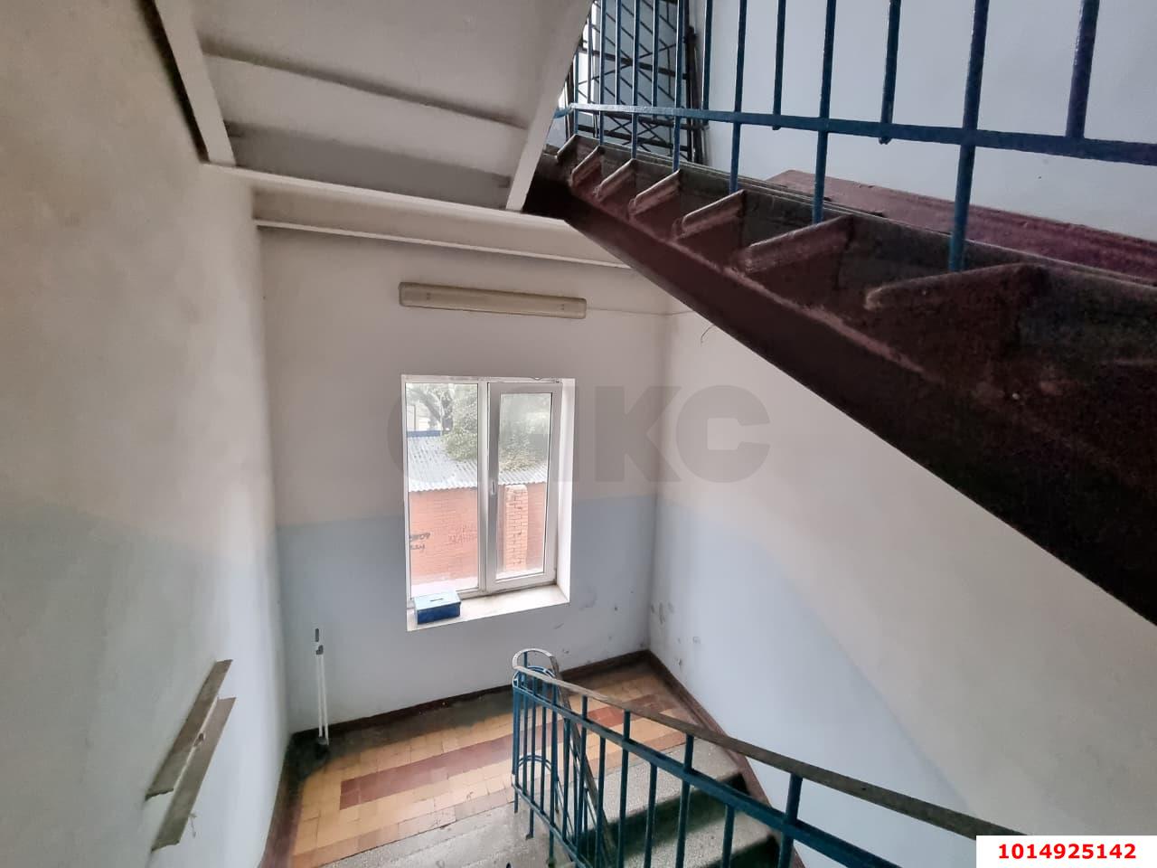 Фото №13: 2-комнатная квартира 72&nbsp;м², 3/3&nbsp;эт. - Краснодар, Центральный внутригородской округ, мкр. Центральный, ул. Ленина, 72