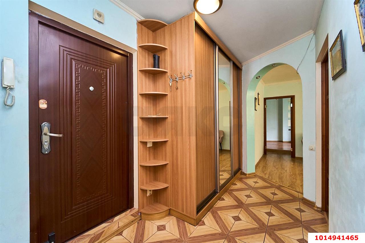 Фото №2: 3-комнатная квартира 68&nbsp;м², 3/9&nbsp;эт. - Краснодар, Прикубанский внутригородской округ, мкр. Краевая Клиническая Больница, ул. имени 40-летия Победы, 63