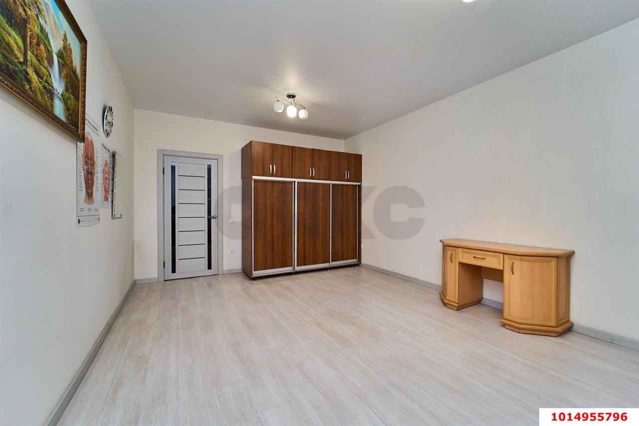 Фото №5: 2-комнатная квартира 79&nbsp;м², 2/9&nbsp;эт. - Краснодар, Прикубанский внутригородской округ, Россинского, мкр. жилой комплекс Инсити-Парк, ул. Командорская, 1/2