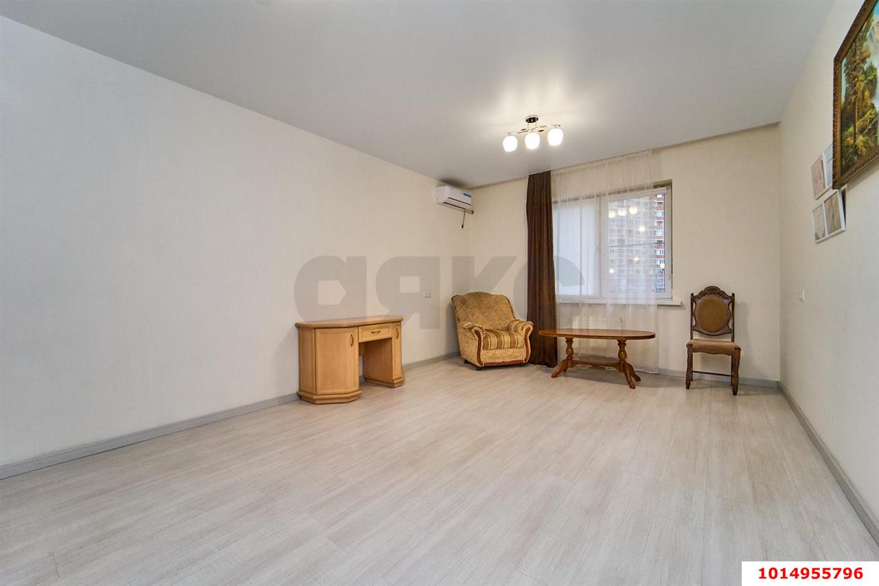 Фото №6: 2-комнатная квартира 79&nbsp;м², 2/9&nbsp;эт. - Краснодар, Прикубанский внутригородской округ, Россинского, мкр. жилой комплекс Инсити-Парк, ул. Командорская, 1/2