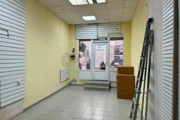 Фото №1: Торговое помещение 74&nbsp;м², 1/2&nbsp;эт. - Краснодар, мкр. Дубинка, ул. Новороссийская, 2П