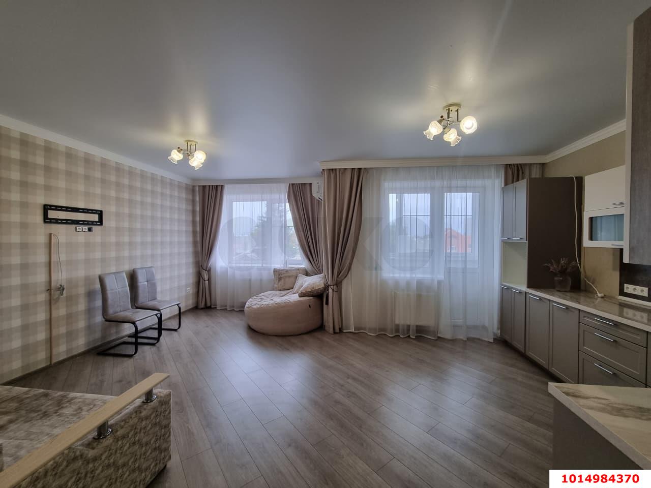 Фото №1: 3-комнатная квартира 130&nbsp;м², 4/4&nbsp;эт. - Краснодар, Карасунский внутригородской округ, ж/м Пашковский, ул. Максима Горького, 78