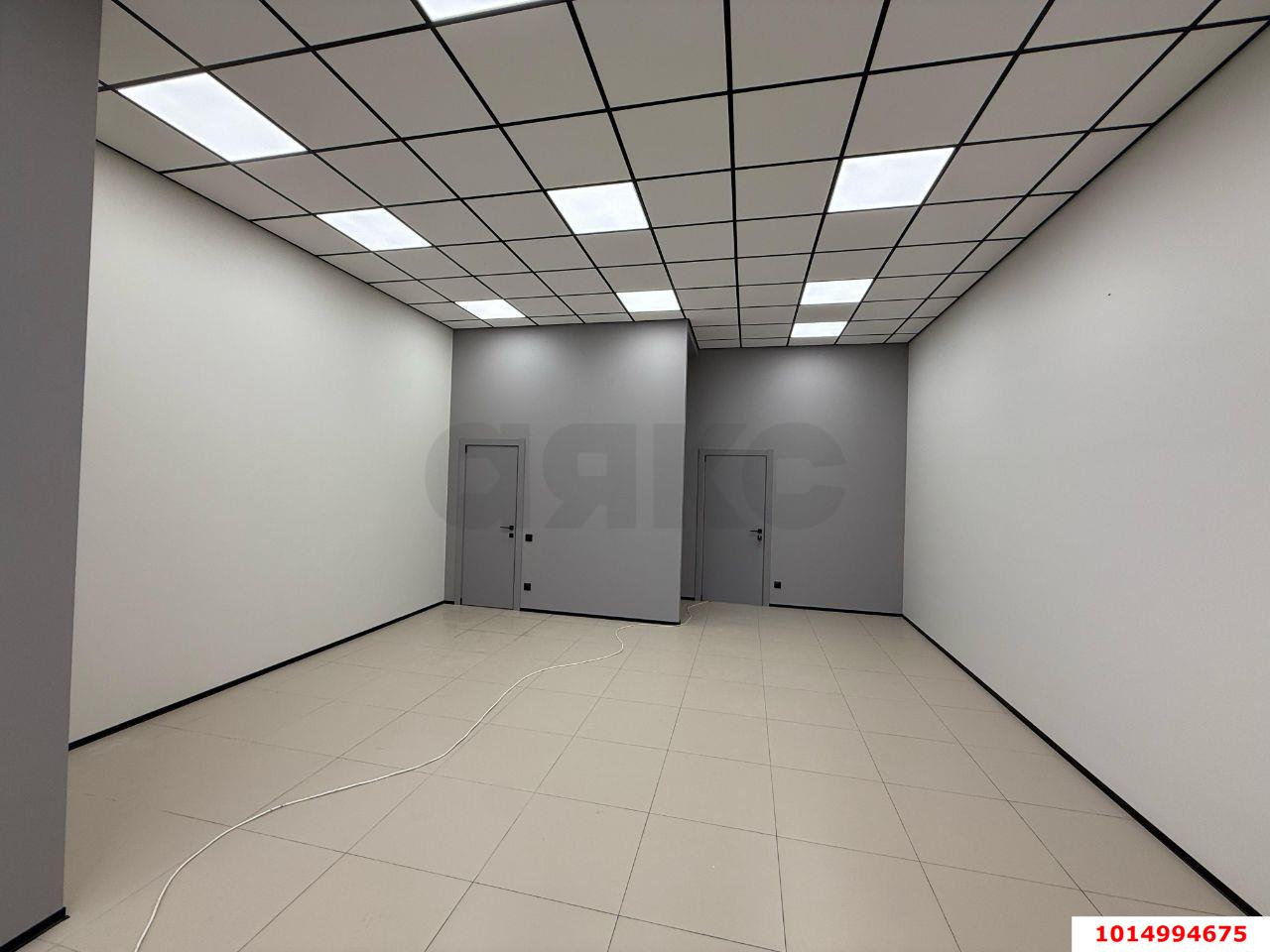 Фото №6: Торговое помещение 67&nbsp;м², 1/3&nbsp;эт. - Новороссийск, Приморский, мкр. жилой комплекс Испанская Деревня Сан Педро, ул. Анапское шоссе, 51Гк1