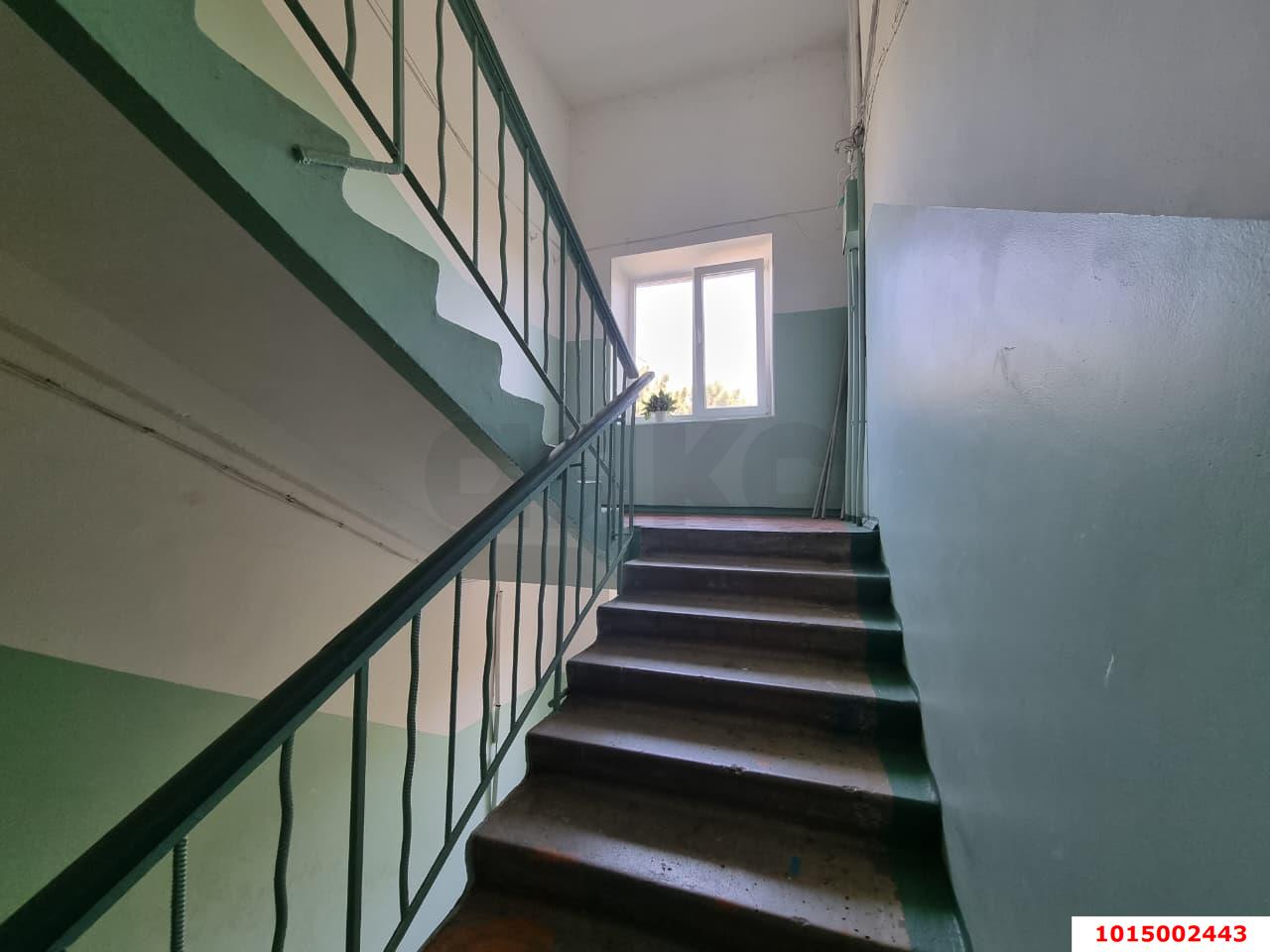 Фото №11: 2-комнатная квартира 36&nbsp;м², 5/5&nbsp;эт. - Краснодар, Прикубанский внутригородской округ, мкр. Славянский, ул. Азовская, 13
