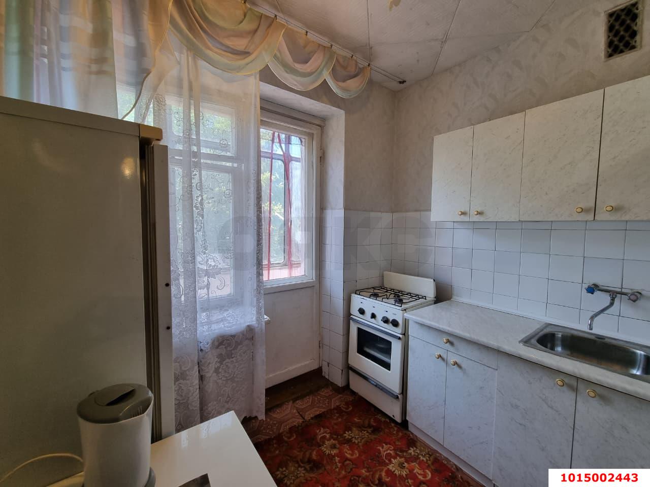 Фото №5: 2-комнатная квартира 36&nbsp;м², 5/5&nbsp;эт. - Краснодар, Прикубанский внутригородской округ, мкр. Славянский, ул. Азовская, 13