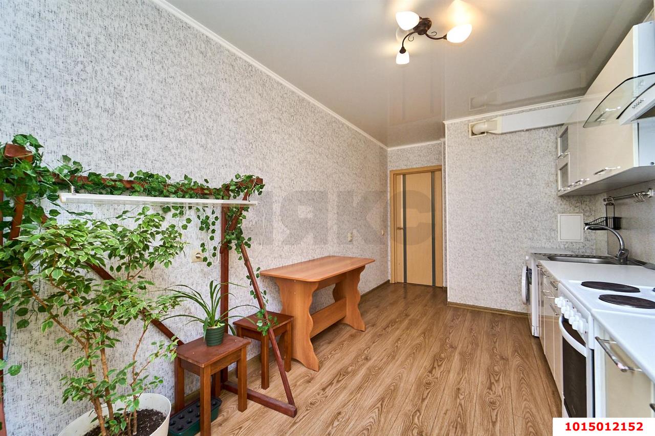 Фото №4: 1-комнатная квартира 48&nbsp;м², 7/18&nbsp;эт. - Краснодар, Прикубанский внутригородской округ, Музыкальный, ЖК Времена Года, мкр. имени Петра Метальникова, ул. Петра Метальникова, 5к3