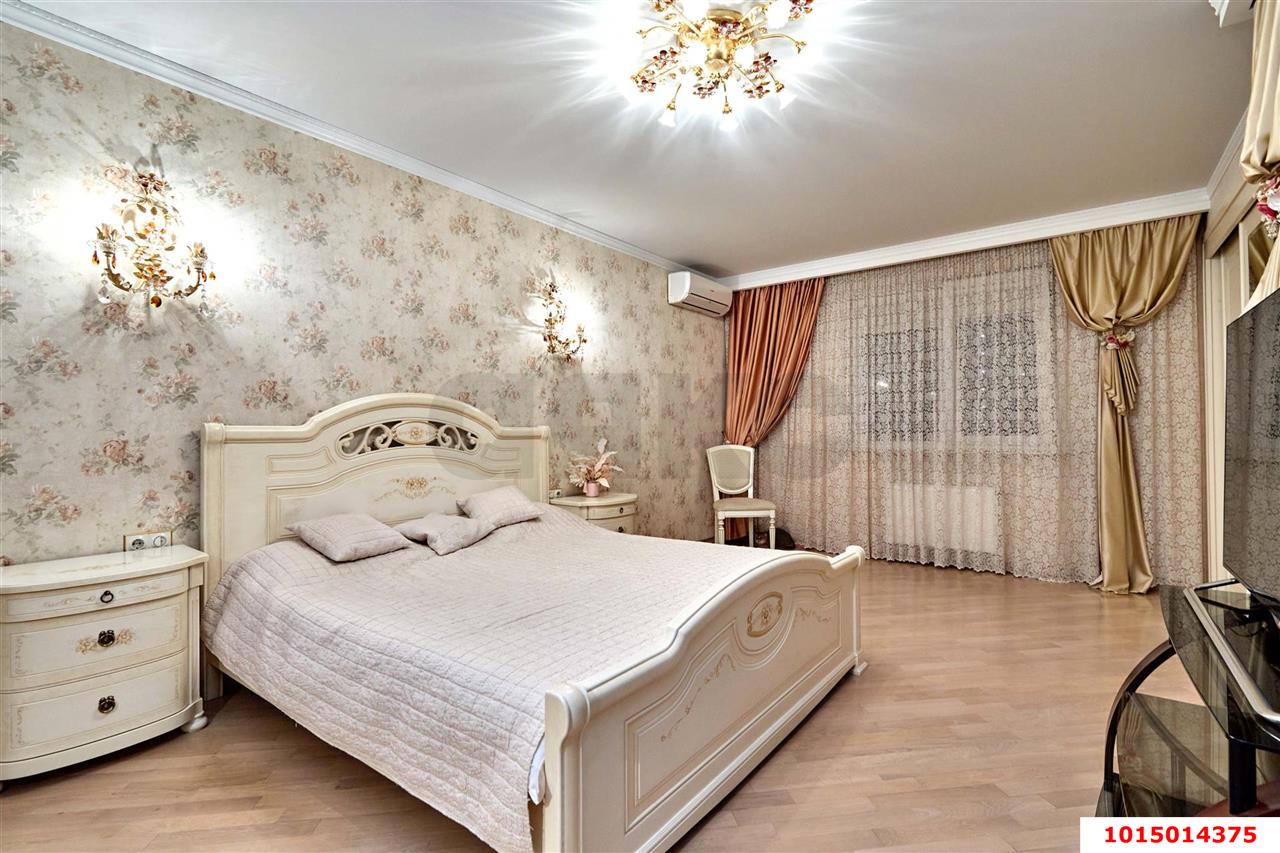 Фото №4: 3-комнатная квартира 140&nbsp;м², 10/18&nbsp;эт. - Краснодар, Прикубанский внутригородской округ, Фестивальный, мкр. Солнечный, ул. Архитектора Ишунина, 1