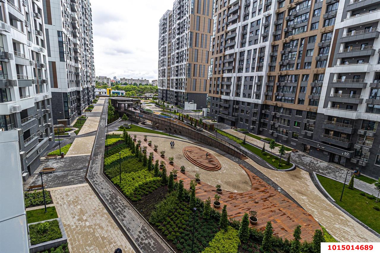 Фото №1: 3-комнатная квартира 83&nbsp;м², 14/24&nbsp;эт. - Краснодар, Центральный внутригородской округ, Табачная Фабрика, мкр. ЖК Все Свои Вип, ул. Колхозная, 5/2к4