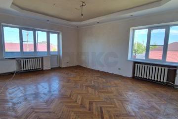Фото №1: Дом 156&nbsp;м² + 12&nbsp;сот., 2&nbsp;эт. - Адыгейск, ул. Новосёлов, 12