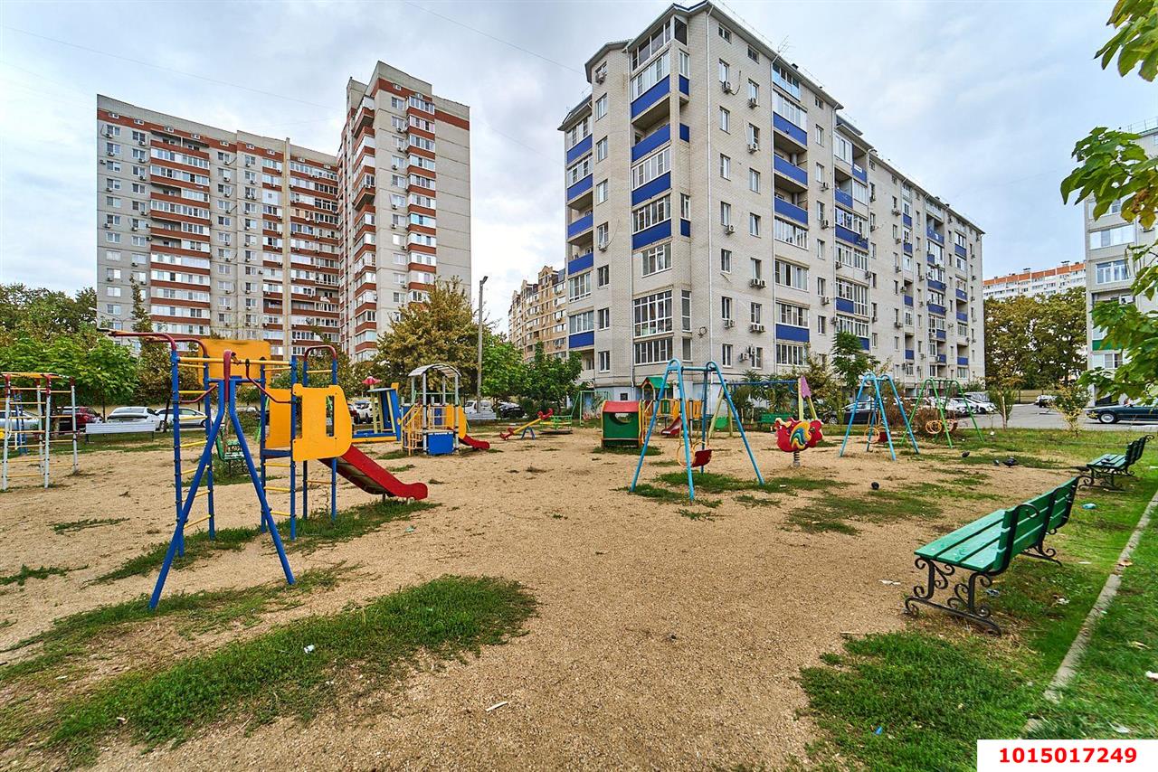 Фото №1: 2-комнатная квартира 75&nbsp;м², 1/8&nbsp;эт. - Краснодар, Прикубанский внутригородской округ, мкр. Восточно-Кругликовский, ул. Черкасская, 125