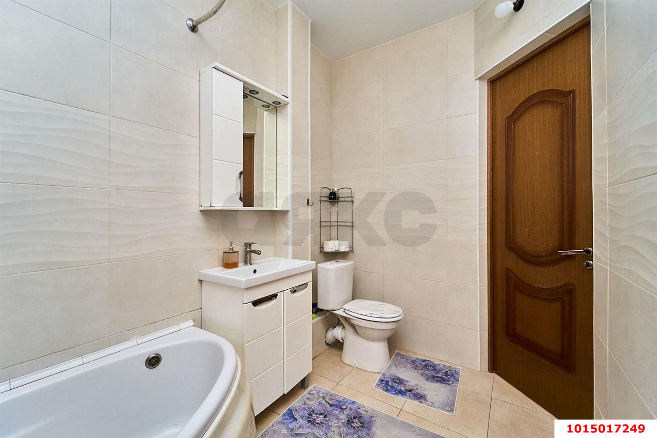Фото №12: 2-комнатная квартира 75&nbsp;м², 1/8&nbsp;эт. - Краснодар, Прикубанский внутригородской округ, мкр. Восточно-Кругликовский, ул. Черкасская, 125