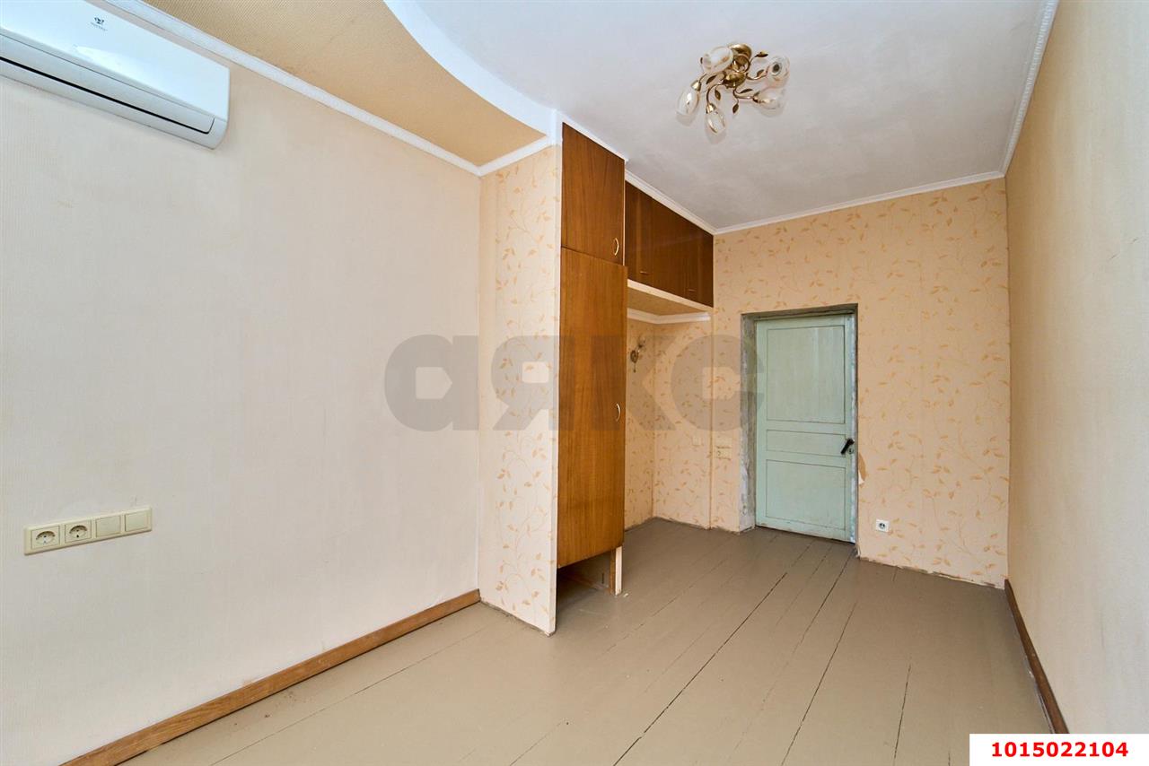 Фото №5: 2-комнатная квартира 41&nbsp;м², 5/5&nbsp;эт. - Краснодар, Центральный внутригородской округ, мкр. Центральный, ул. Митрофана Седина, 2
