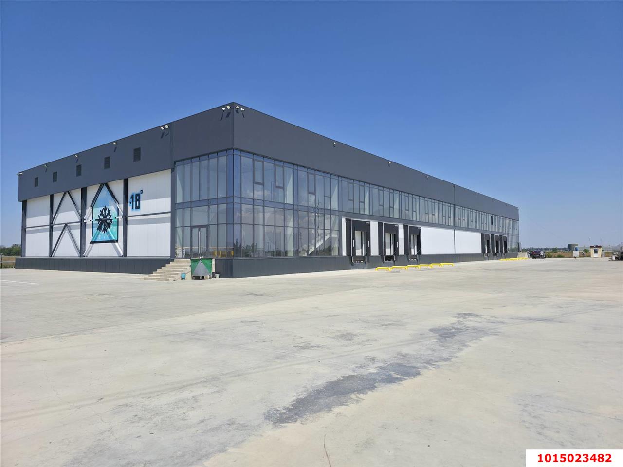 Фото №1: Коммерция 2500&nbsp;м², 1/2&nbsp;эт. - Марьянская