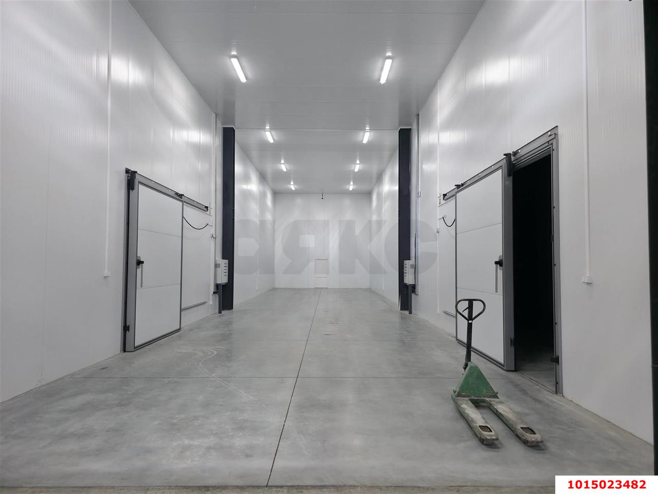 Фото №4: Коммерция 2500&nbsp;м², 1/2&nbsp;эт. - Марьянская