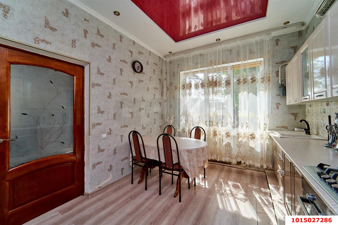 Фото №6: Дом 195&nbsp;м² + 3.67&nbsp;сот., 2&nbsp;эт. - Краснодар, Прикубанский внутригородской округ, Калинино, мкр. Завод Радиоизмерительных Приборов, б-р Интернациональный, 83