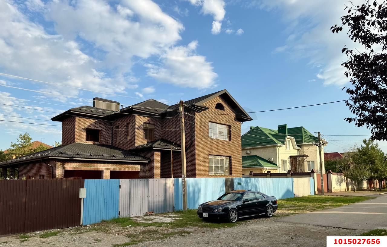 Фото №8: Дом 426&nbsp;м² + 10.17&nbsp;сот., 2&nbsp;эт. - Краснодар, Прикубанский внутригородской округ, Калинино, мкр. Завод Радиоизмерительных Приборов, ул. Рощинская, 12/1