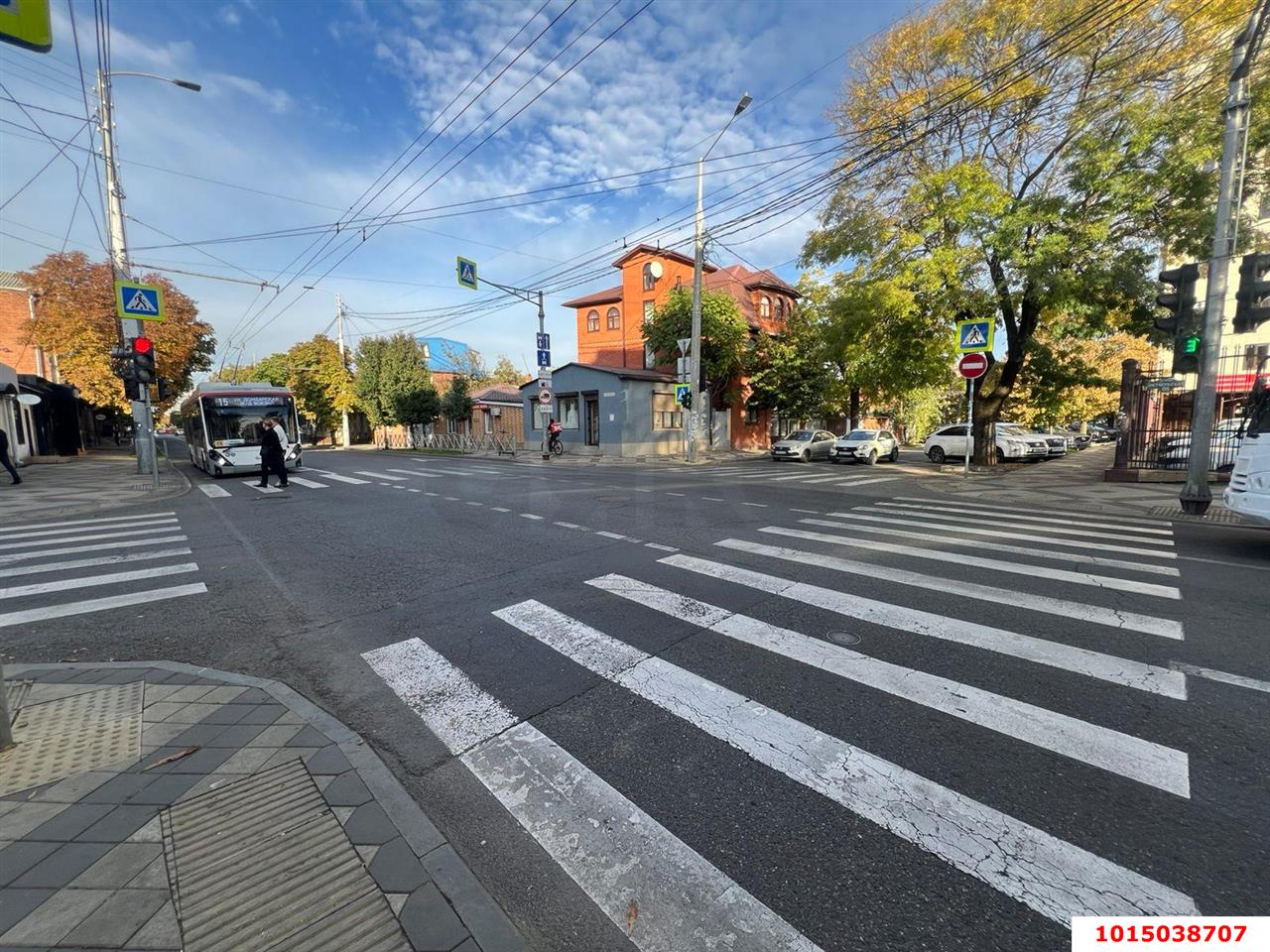 Фото №2: Торговое помещение 87&nbsp;м², 1/1&nbsp;эт. - Краснодар, Западный внутригородской округ, мкр. Центральный, ул. Октябрьская, 109/4