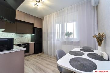 Фото №1: 2-комнатная квартира 71 м², 19/22 эт. - Краснодар, мкр. Центральный, ул. Фабричная, 4