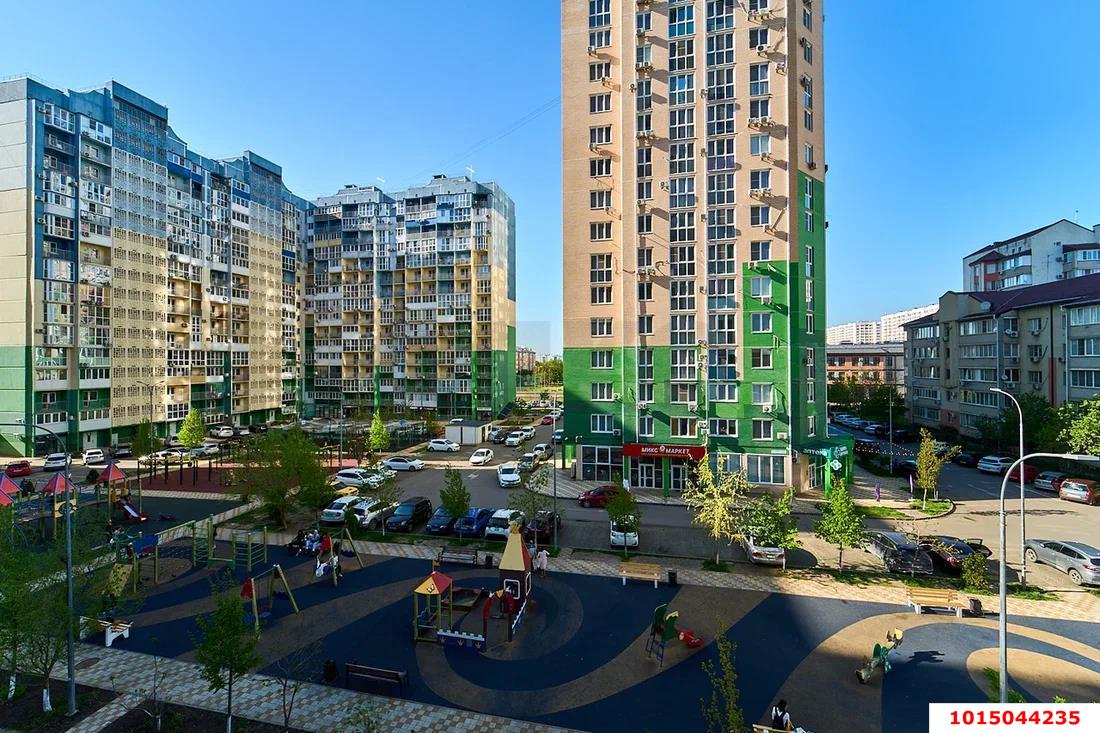 Фото №3: 2-комнатная квартира 74&nbsp;м², 13/16&nbsp;эт. - Краснодар, Прикубанский внутригородской округ, мкр. Завод Измерительных Приборов, ул. Карякина, 5к1