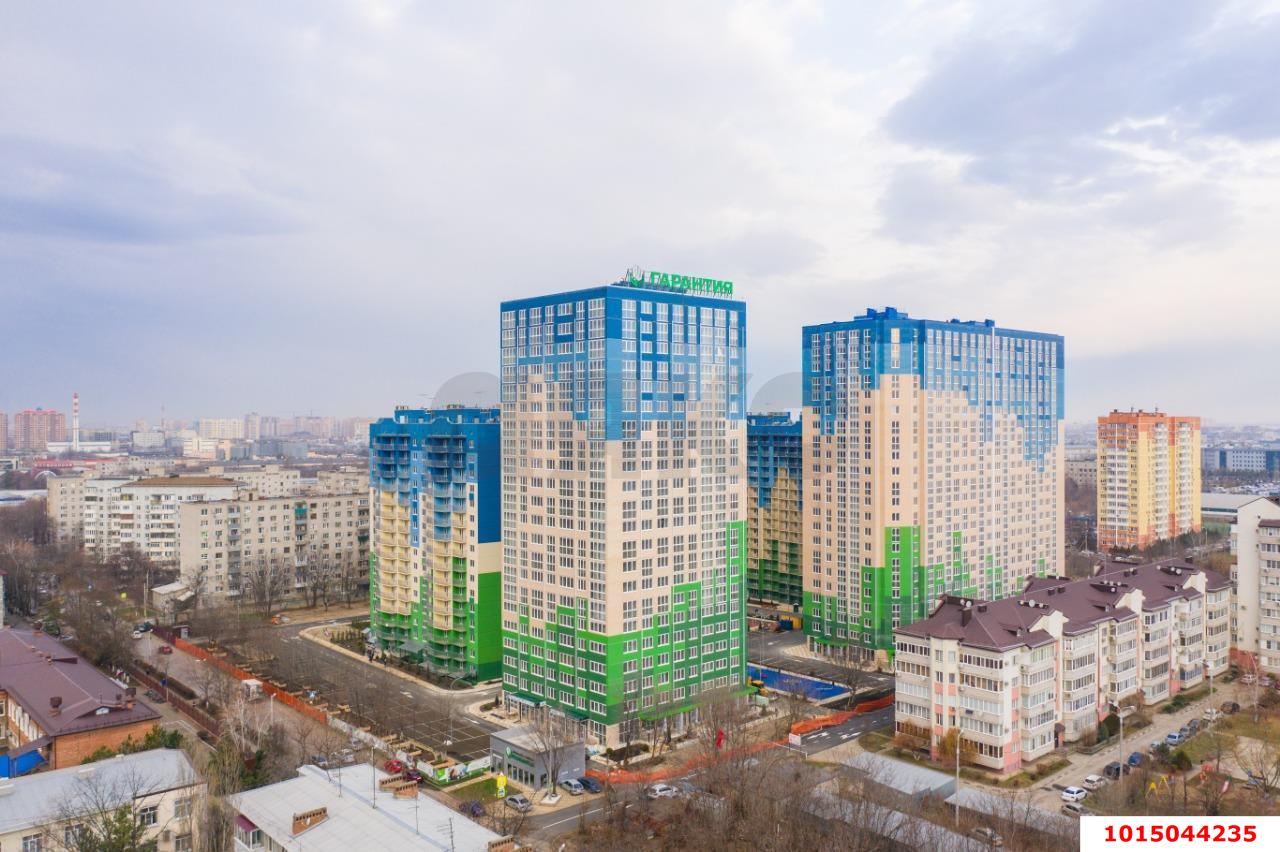 Фото №5: 2-комнатная квартира 74&nbsp;м², 13/16&nbsp;эт. - Краснодар, Прикубанский внутригородской округ, мкр. Завод Измерительных Приборов, ул. Карякина, 5к1