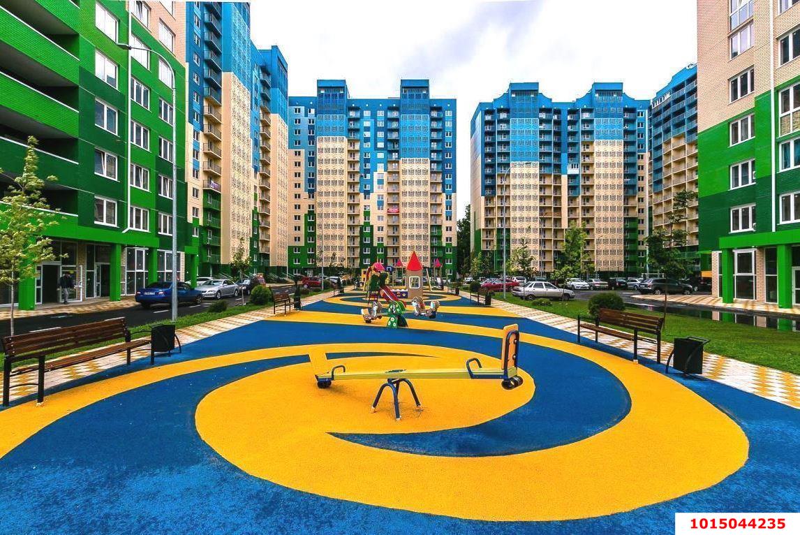 Фото №2: 2-комнатная квартира 74&nbsp;м², 13/16&nbsp;эт. - Краснодар, Прикубанский внутригородской округ, мкр. Завод Измерительных Приборов, ул. Карякина, 5к1