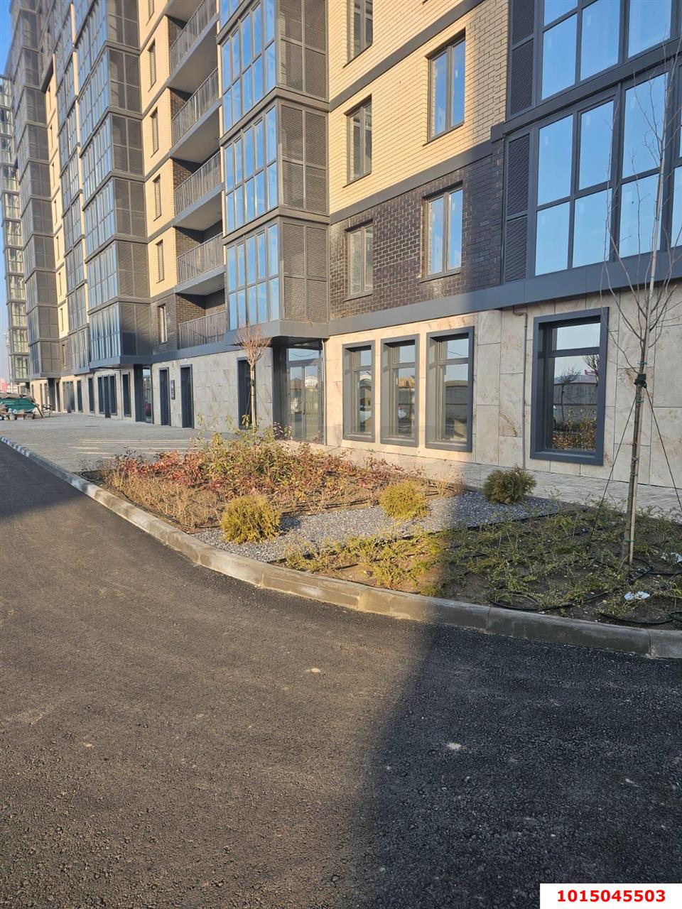 Фото №2: Торговое помещение 73&nbsp;м², 1/13&nbsp;эт. - Яблоновский, мкр. жилой комплекс Вектор, ул. Базовская, 21к4