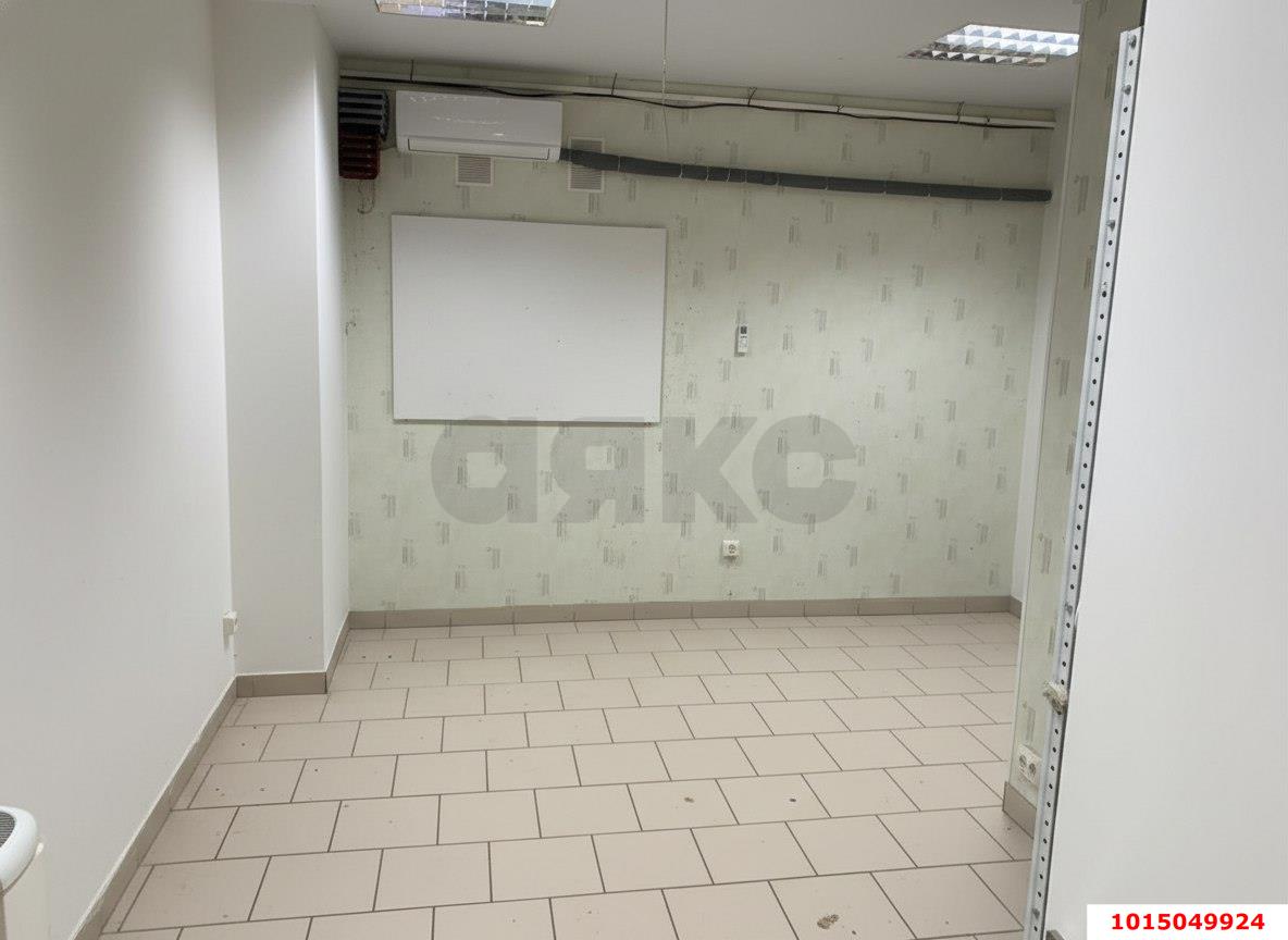 Фото №4: Торговое помещение 151&nbsp;м², 5&nbsp;эт. - Краснодар, Центральный внутригородской округ, мкр. Дубинка, ул. Озёрная, 19