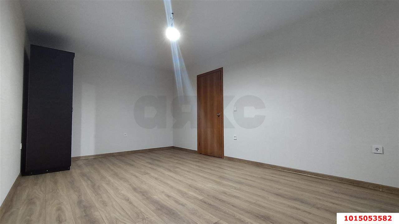 Фото №2: 1-комнатная квартира 41&nbsp;м², 16/16&nbsp;эт. - Краснодар, Карасунский внутригородской округ, мкр. Почтовый, пр-кт имени писателя Знаменского, 17