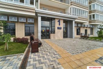 Фото №1: 1-комнатная квартира 40 м², 8/16 эт. - Краснодар, мкр. Горхутор, ул. имени Дзержинского, 110А