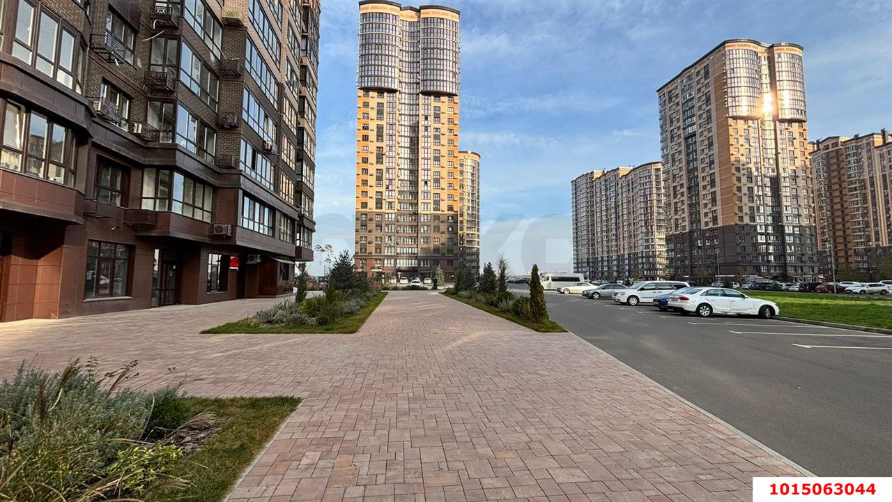 Фото №3: Торговое помещение 87&nbsp;м², 1/20&nbsp;эт. - Краснодар, Прикубанский внутригородской округ, мкр. Достояние, ул. Григория Булгакова, 13