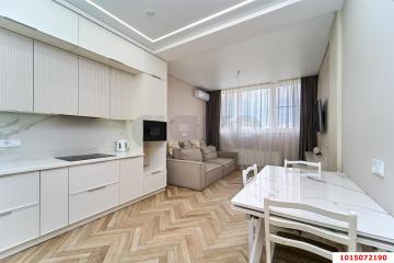 Фото №1: 2-комнатная квартира 65&nbsp;м², 12/22&nbsp;эт. - Краснодар, мкр. Центральный, ул. Береговая, 2к2
