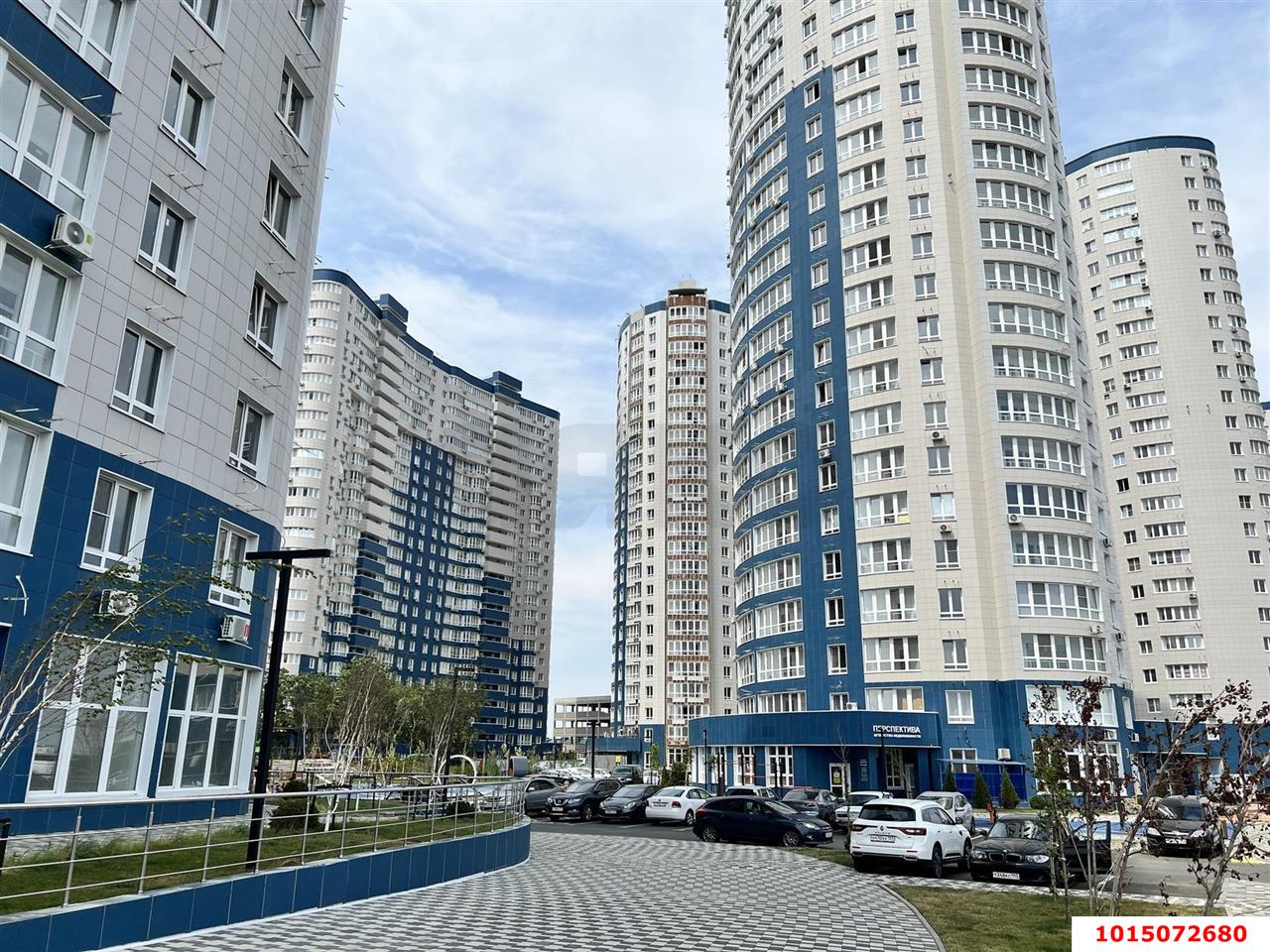 Фото №1: Торговое помещение 88&nbsp;м², 1/24&nbsp;эт. - Краснодар, Центральный внутригородской округ, Черёмушки, мкр. ЖК Фонтаны, ул. Воронежская, 47/35
