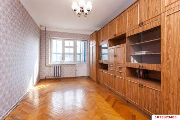 Фото №1: 3-комнатная квартира 61&nbsp;м², 3/5&nbsp;эт. - Краснодар, мкр. Хлопчато-бумажный Комбинат, ул. Новороссийская, 182